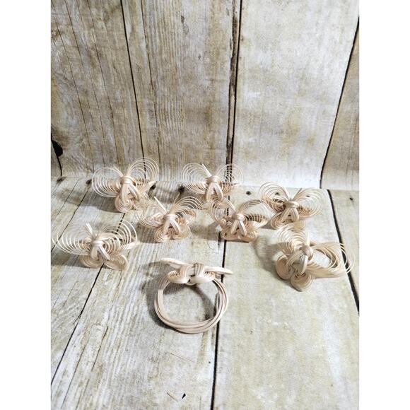 Vtg Wicker Butterfly Napkin Rings Set of 8 Spring Table (j) - Picture 1 of 6